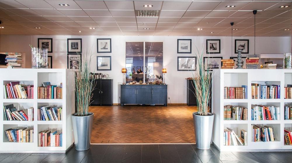 Quality Hotel Vaenersborg Екстериор снимка