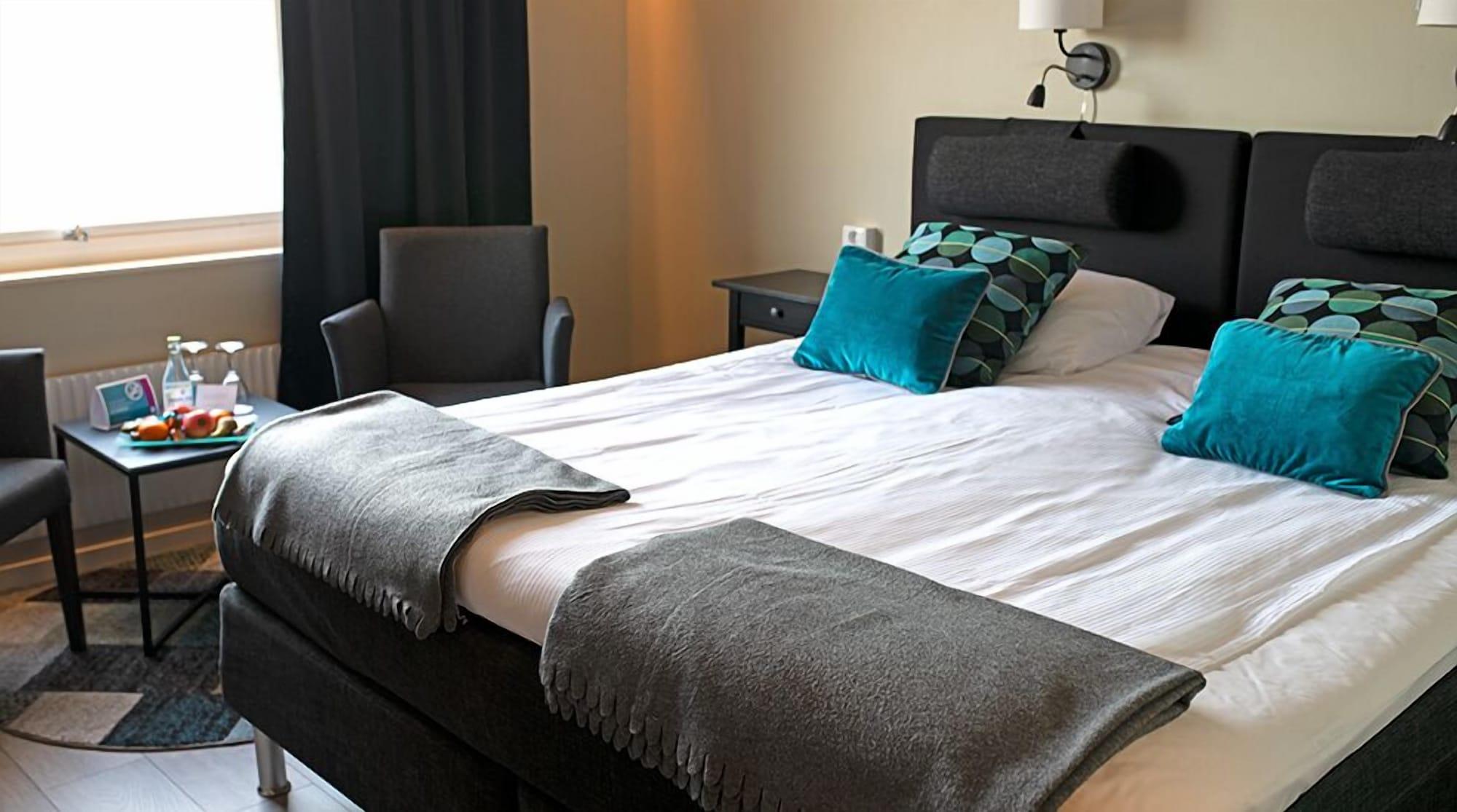 Quality Hotel Vaenersborg Екстериор снимка