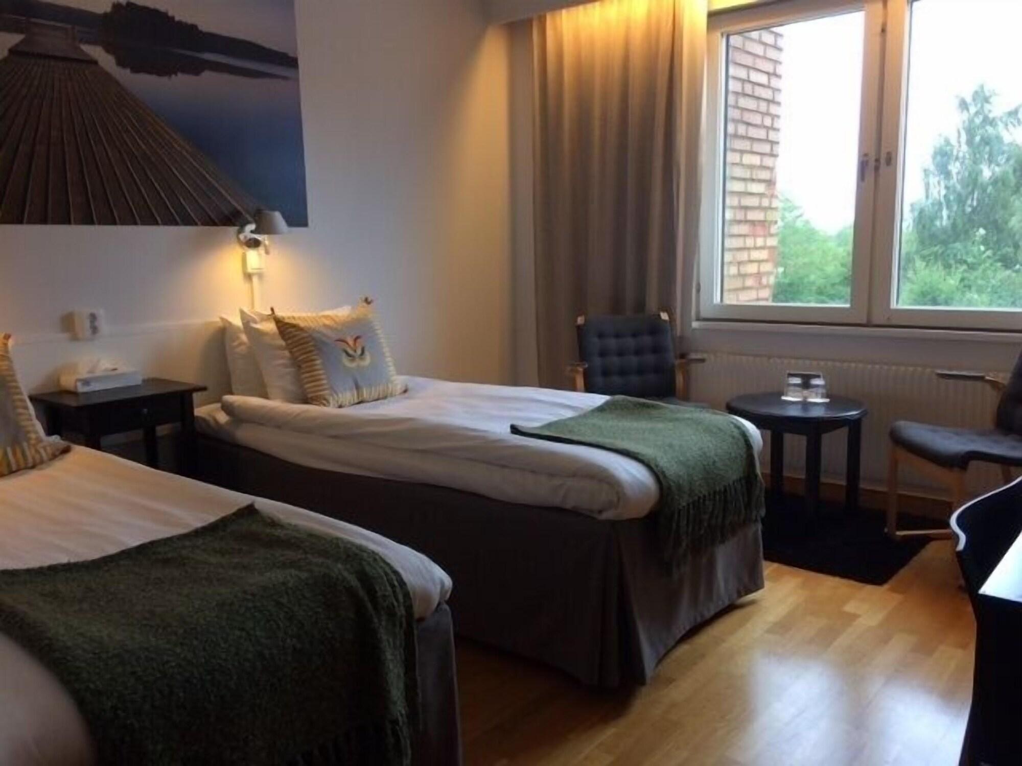 Quality Hotel Vaenersborg Екстериор снимка