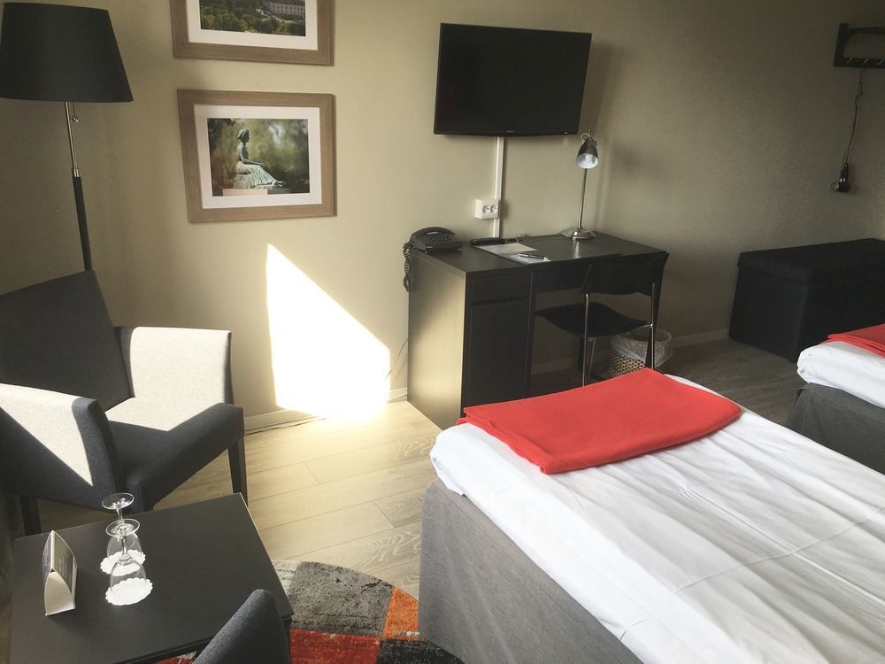 Quality Hotel Vaenersborg Екстериор снимка
