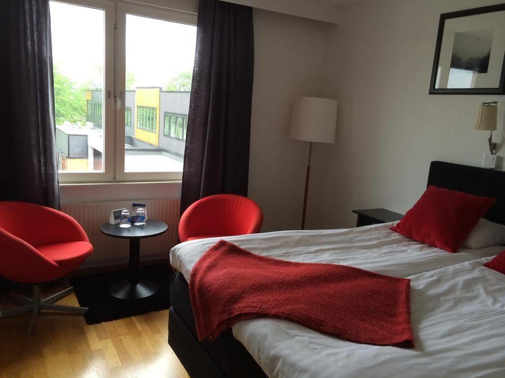 Quality Hotel Vaenersborg Екстериор снимка