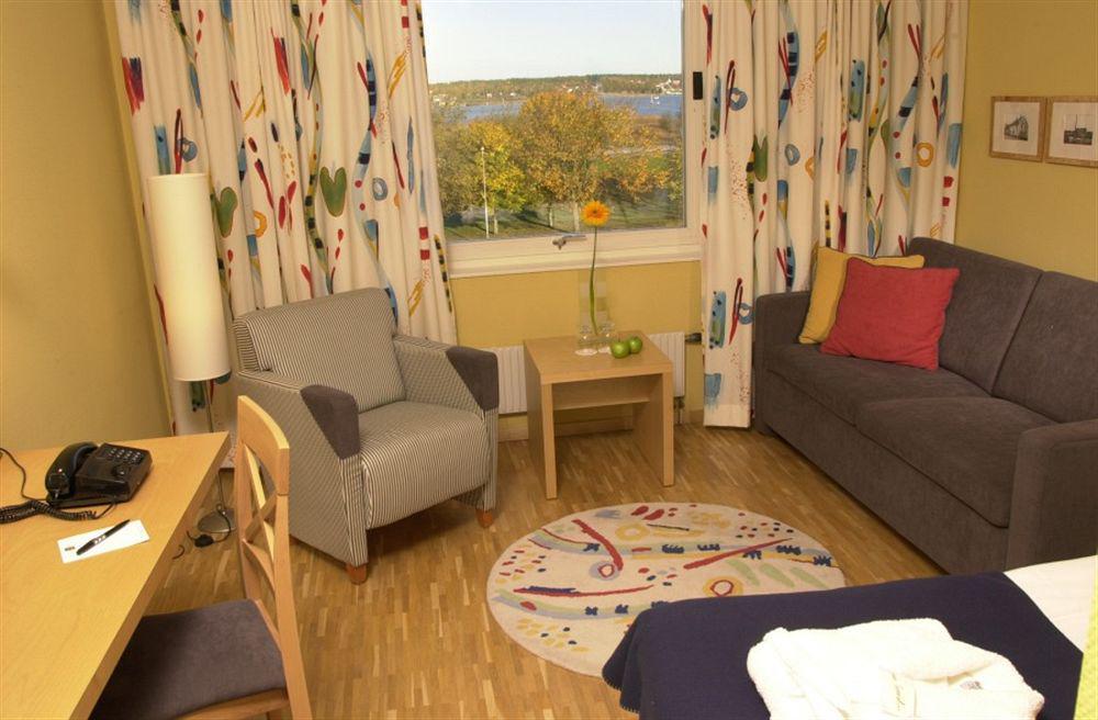 Quality Hotel Vaenersborg Екстериор снимка
